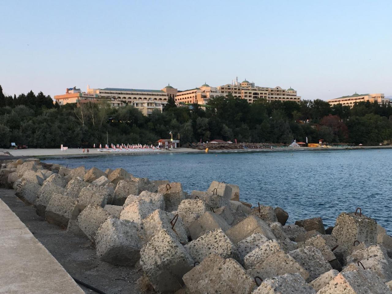 Hotel Capri نيسيبار المظهر الخارجي الصورة